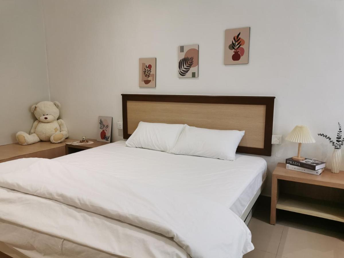 28 Homestay